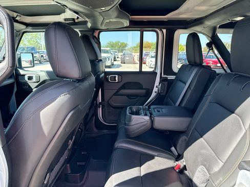 Used 2024 Jeep Wrangler Unlimited Rubicon 392 AWD/4WD image 24