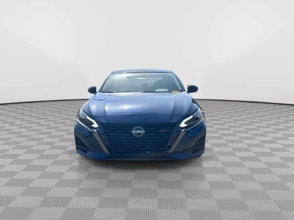 Certified 2023 Nissan Altima 2.5 SR FWD image 5