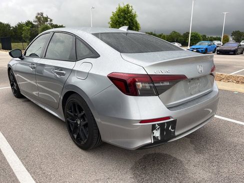 Used 2025 Honda Civic Sport image 4