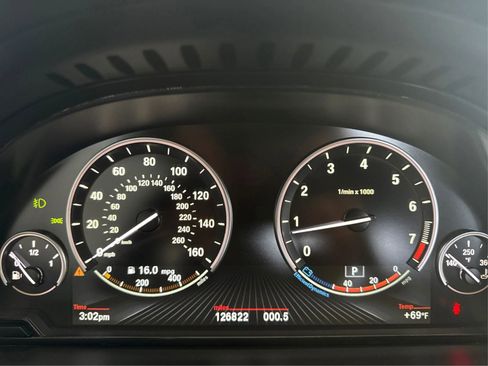 Used 2015 BMW 528i Sedan image 16