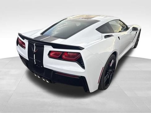 Used 2019 Chevrolet Corvette Stingray Coupe RWD image 19