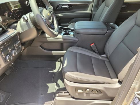 New 2026 Chevrolet Tahoe LT w/ Comfort Package RWD image 16
