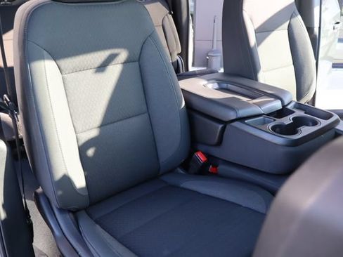 Used 2025 Chevrolet Silverado 1500 LT RWD image 12
