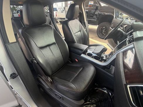 Used 2011 Ford Edge Limited w/ Vision Pkg AWD/4WD image 10