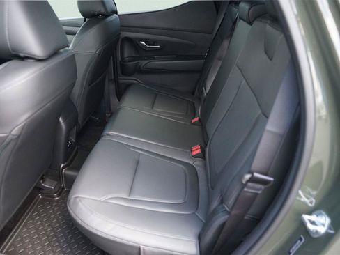 Used 2026 Hyundai Santa Cruz SEL FWD image 12