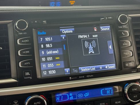 Used 2016 Toyota Highlander Limited Platinum image 18