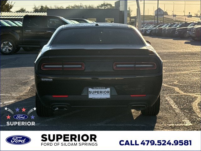 Used 2022 Dodge Challenger R/T w/ Blacktop Package RWD image 5