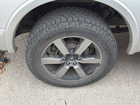 Used 2017 Ford F150 XLT w/ Equipment Group 302A Luxury image 9