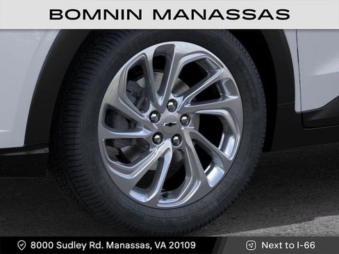 New 2027 Chevrolet Bolt LT w/ Comfort Package FWD image 9