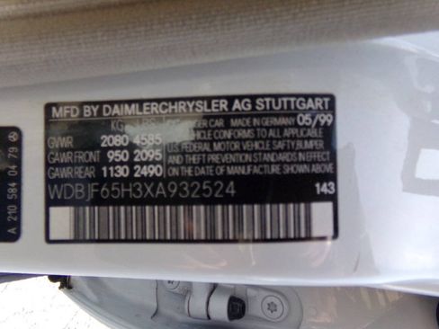 Used 1999 Mercedes-Benz E 320 Sedan w/ X2 Opt Pkg image 57
