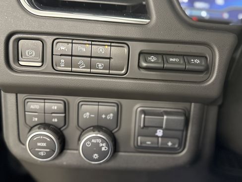 Used 2023 Chevrolet Tahoe High Country image 24