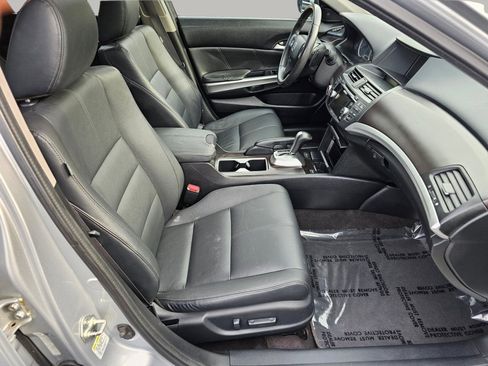 Used 2013 Honda Crosstour EX-L image 25