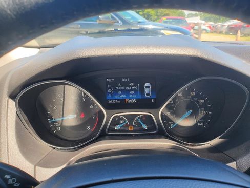 Used 2017 Ford Focus Titanium FWD image 18