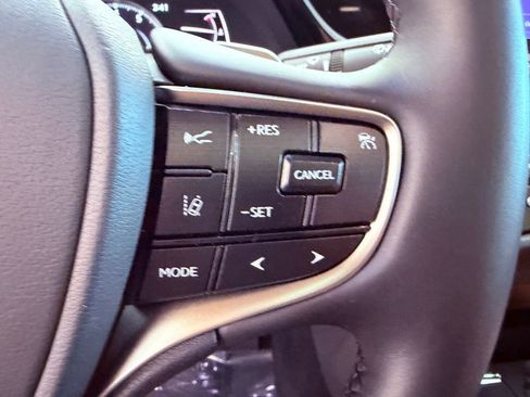 Certified 2025 Lexus ES 350 w/ Premium Package FWD image 18