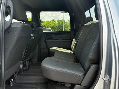 Used 2024 RAM 2500 Tradesman w/ Chrome Appearance Group AWD/4WD image 25