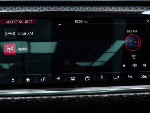 Used 2020 Land Rover Range Rover Velar R-Dynamic S AWD/4WD image 28