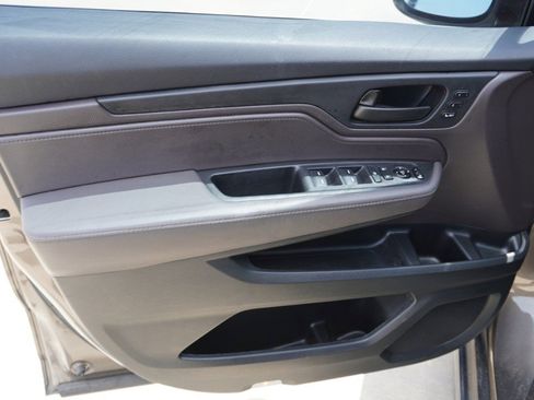 Used 2021 Honda Odyssey EX-L image 10