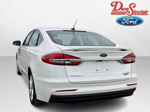 Used 2020 Ford Fusion Energi Titanium image 9