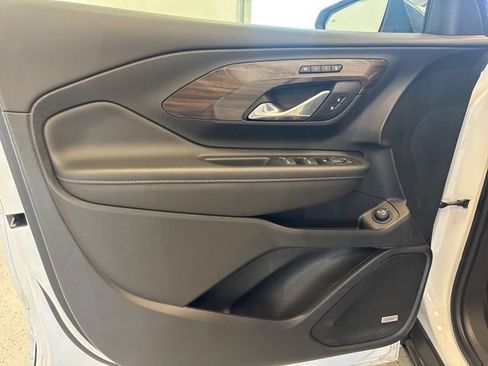 Used 2020 GMC Terrain Denali w/ GMC Pro Grade Package AWD/4WD image 46