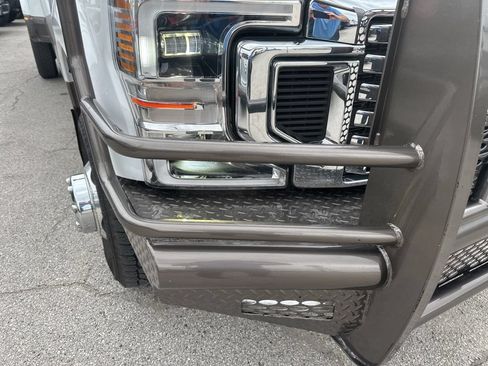 Used 2021 Ford F350 Lariat w/ Lariat Ultimate Package AWD/4WD image 21