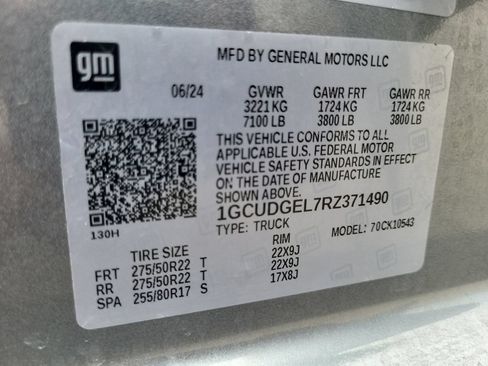 Used 2024 Chevrolet Silverado 1500 LTZ w/ Technology Package AWD/4WD image 24