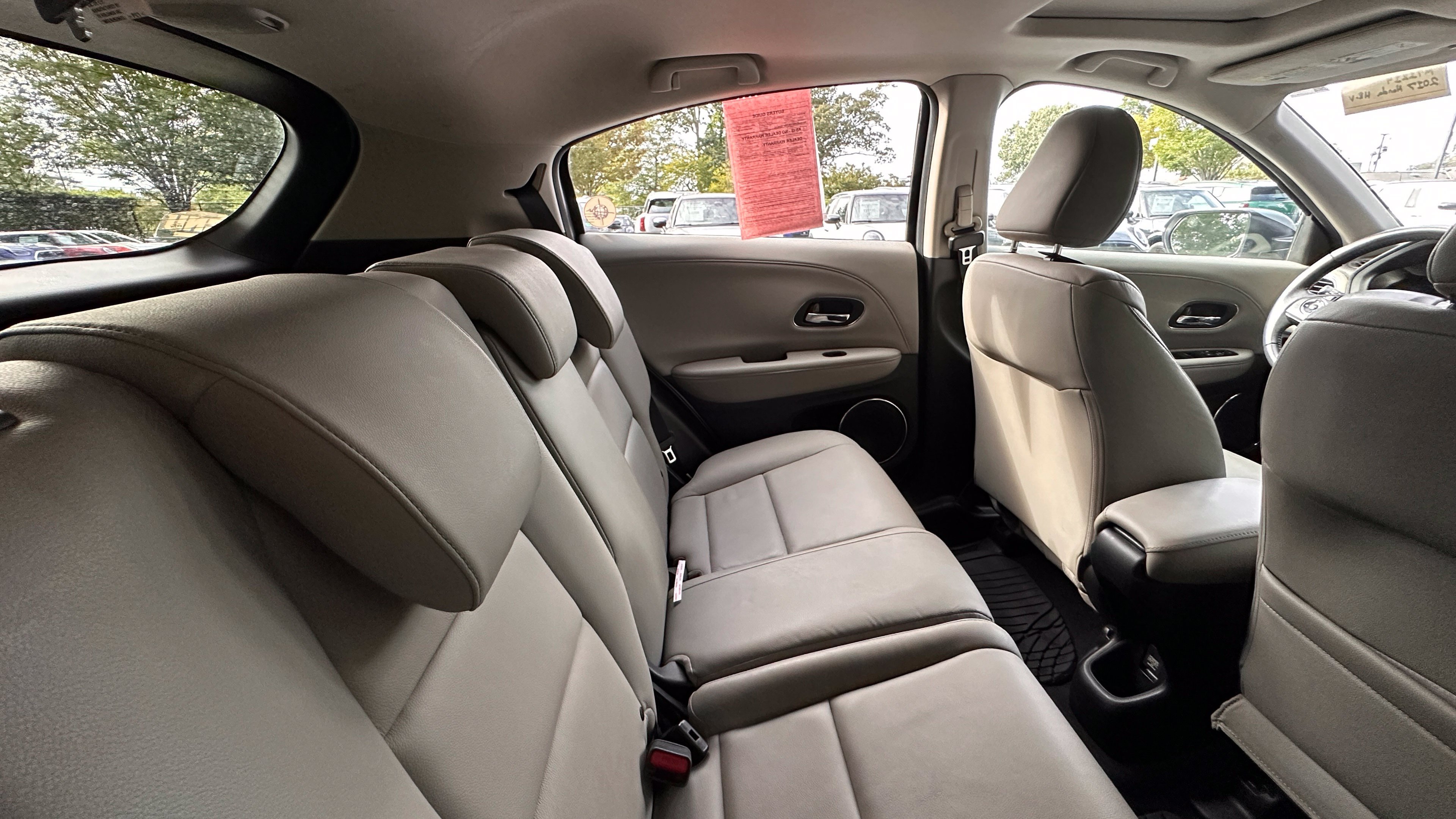 Used 2017 Honda HR-V EX-L image 6