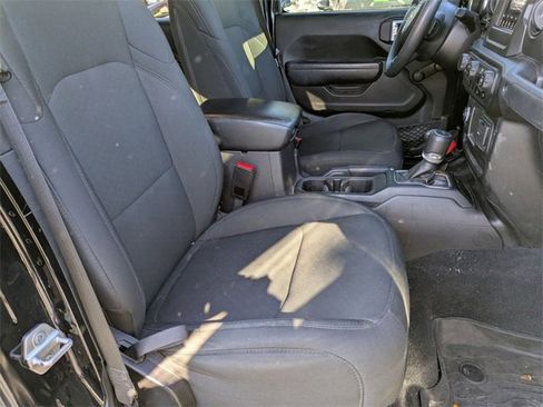 Used 2022 Jeep Gladiator Sport image 27