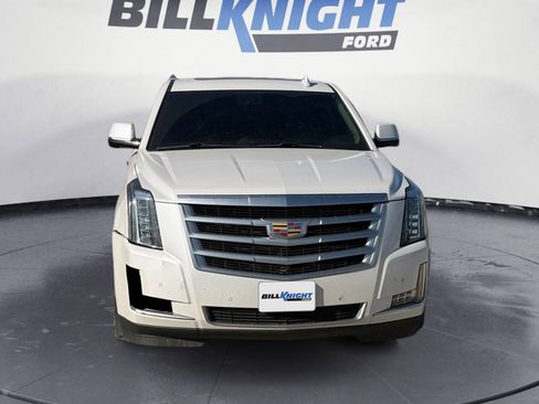 Used 2019 Cadillac Escalade Luxury image 8