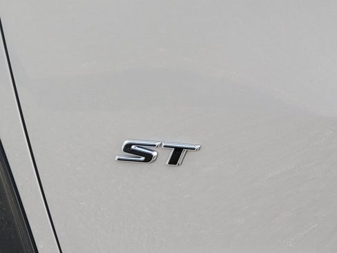 New 2026 Buick Enclave Sport Touring w/ Power Package image 11