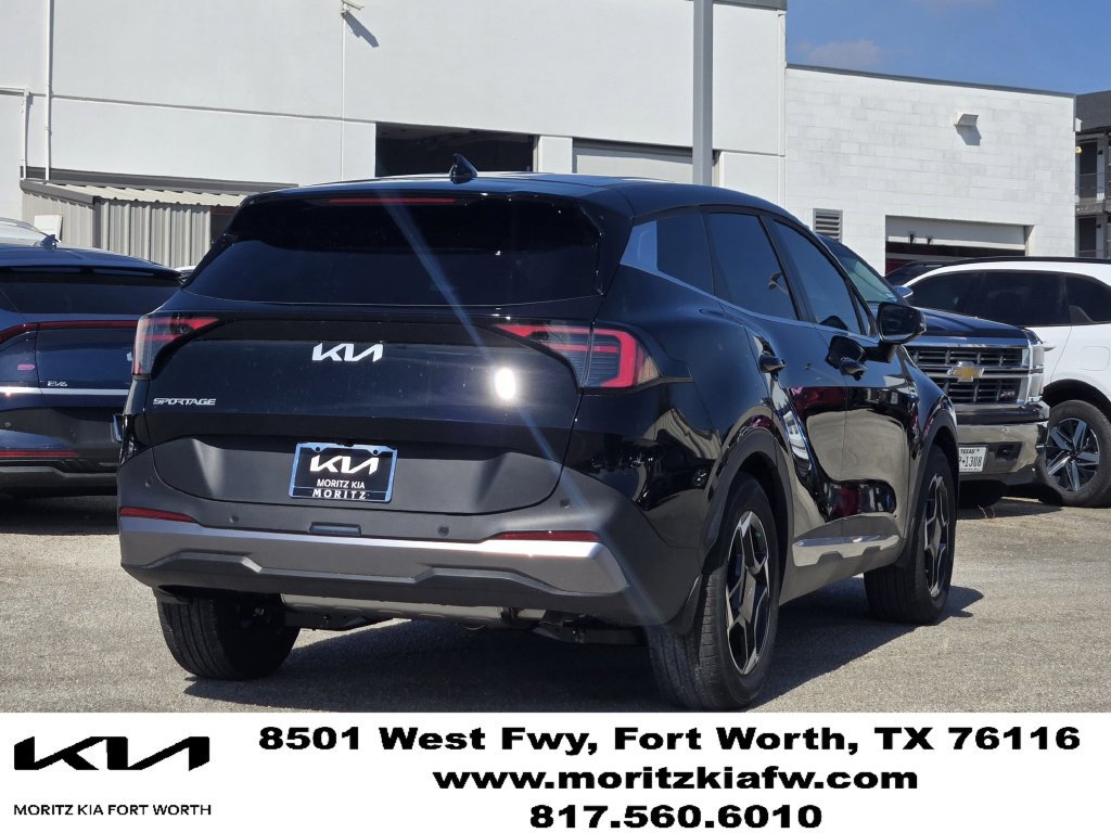 New 2026 Kia Sportage EX FWD image 4