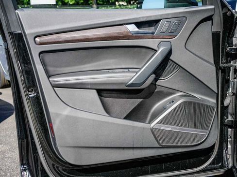 Used 2022 Audi Q5 2.0T Premium Plus image 19