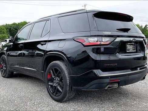 Used 2020 Chevrolet Traverse Premier w/ Redline Edition FWD image 4