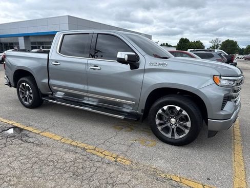 Used 2025 Chevrolet Silverado 1500 High Country RWD image 6
