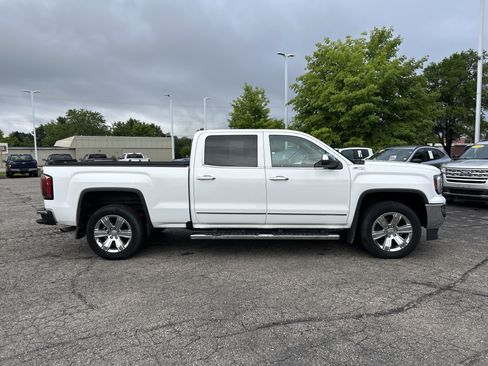 Used 2018 GMC Sierra 1500 SLT AWD/4WD image 2