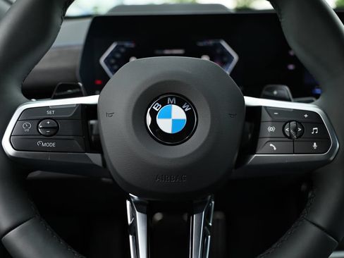 New 2026 BMW X2 xDrive28i w/ Technology Package AWD/4WD image 33