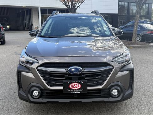 Certified 2023 Subaru Outback Premium image 3