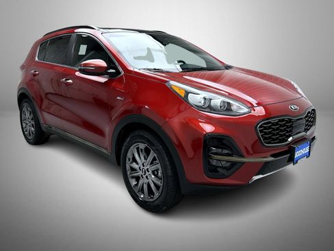 Used 2020 Kia Sportage S w/ Option Group 020 AWD/4WD image 3