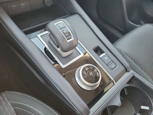 Used 2024 Mitsubishi Outlander ES image 31