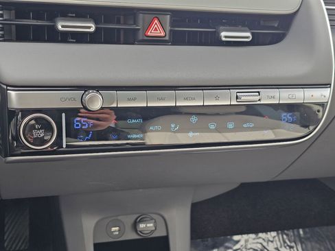 Used 2024 Hyundai Ioniq 5 Limited image 17
