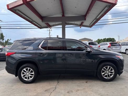 Used 2018 Chevrolet Traverse LT AWD/4WD image 5