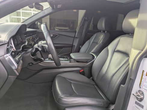 Used 2019 Audi Q8 Prestige w/ Towing Package image 38