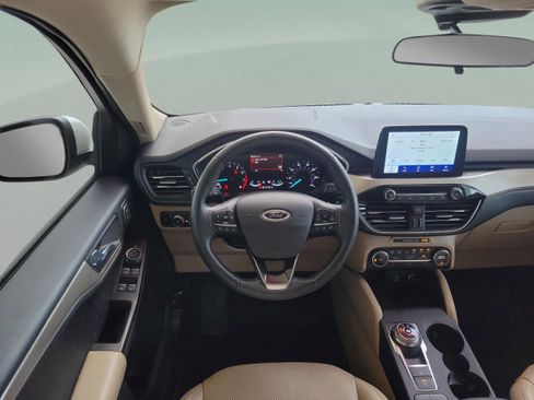 Used 2020 Ford Escape SEL image 12