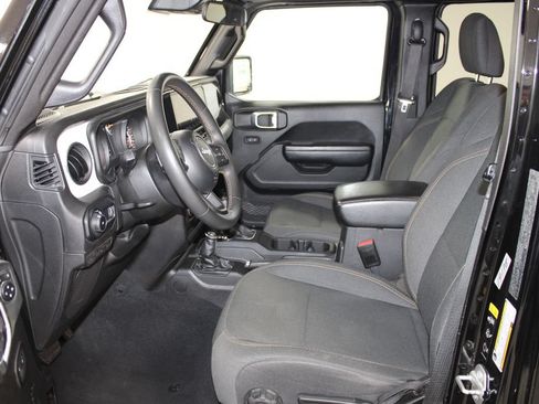 Used 2024 Jeep Wrangler Unlimited Sport AWD/4WD image 21