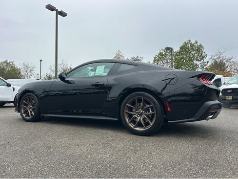 New 2026 Ford Mustang Coupe image 4