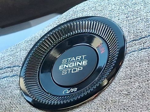 Used 2024 Jeep Compass Latitude image 23