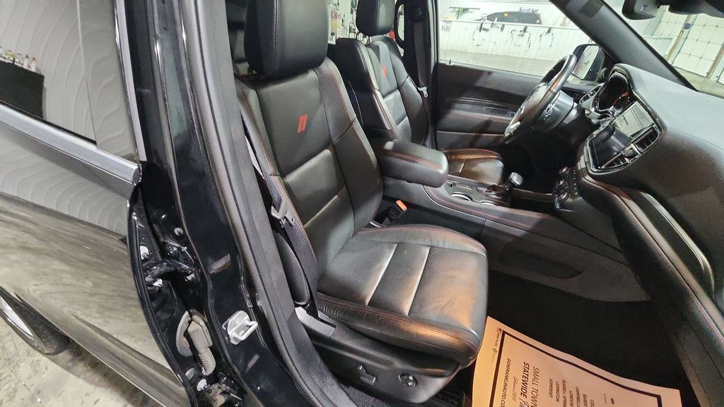Used 2025 Dodge Durango R/T AWD/4WD image 30