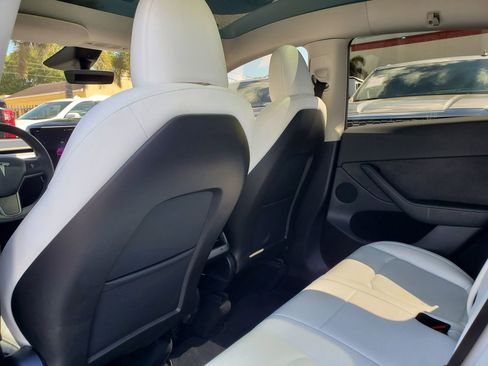 Used 2024 Tesla Model Y Long Range image 10