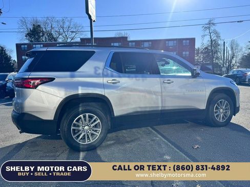 Used 2022 Chevrolet Traverse LT w/ LPO, Floor Liner Package image 5