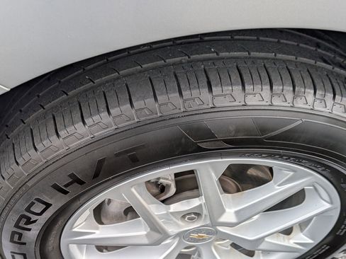 Used 2022 Chevrolet Equinox LT image 13