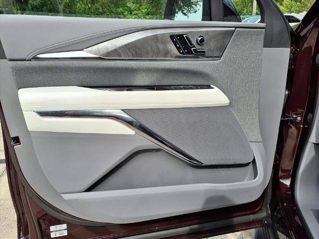 New 2026 Cadillac Escalade IQ Luxury 1 w/ LPO, Floor Liner Package AWD/4WD image 14